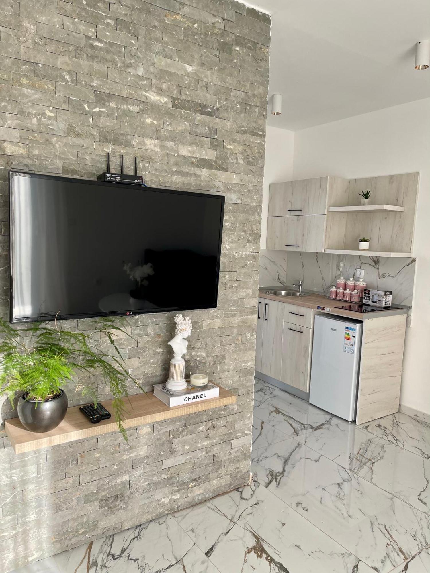 Mar Nero Apartments Bregvija Екстер'єр фото