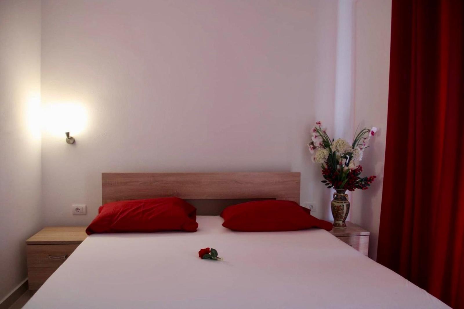 Mar Nero Apartments Bregvija Екстер'єр фото